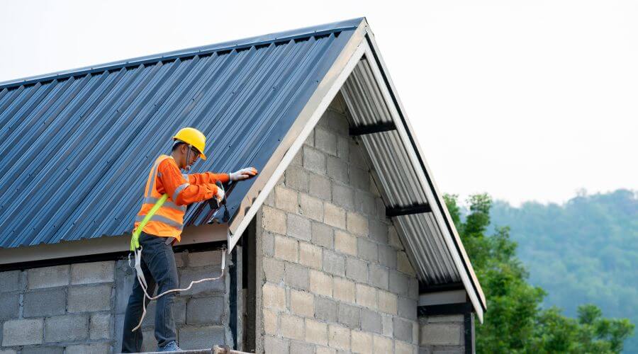 Professional gutter cleaning in Attica, MI